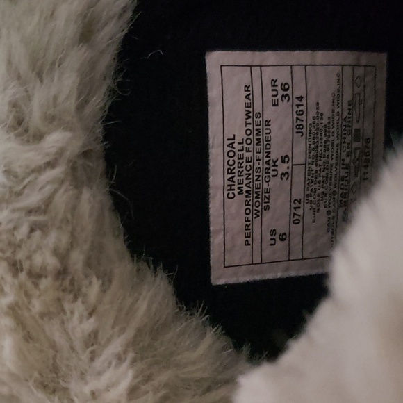 MERRELLS Ladies Size 6 Vibram Boots. Charcoal Gray and Black. Worn Once. - Picture 7 of 9